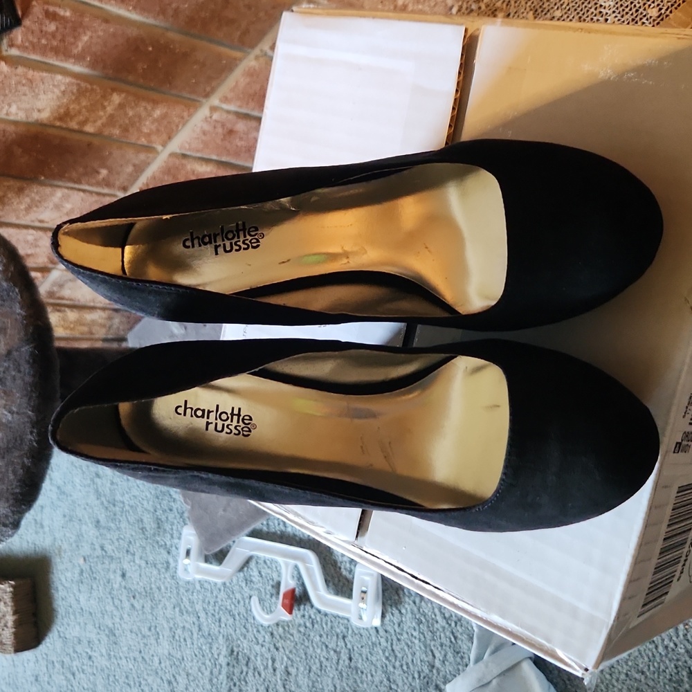 Black wedge heels Size 7 - Picture 3 of 7